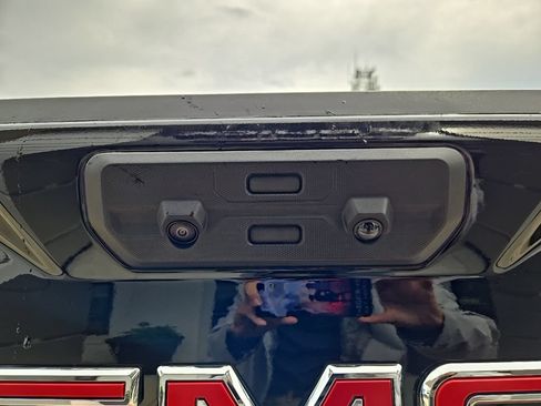 Used 2026 GMC Sierra 1500 AT4 w/ Technology Package AWD/4WD image 70