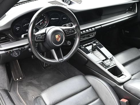 Certified 2020 Porsche 911 Carrera 4 AWD/4WD image 4