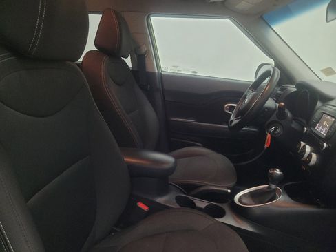 Used 2018 Kia Soul FWD image 21