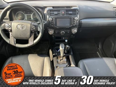 Used 2019 Toyota 4Runner TRD Off-Road Premium AWD/4WD image 6