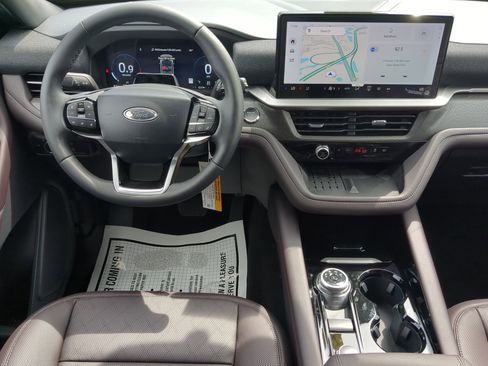 New 2025 Ford Explorer Platinum image 42
