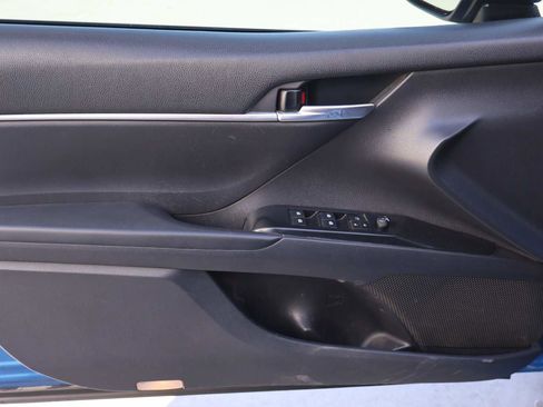 Used 2019 Toyota Camry LE image 7