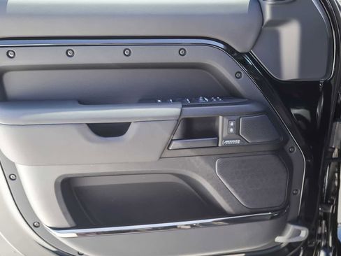 New 2026 Land Rover Defender 110 OCTA AWD/4WD image 24