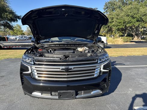 Used 2024 Chevrolet Tahoe High Country image 44