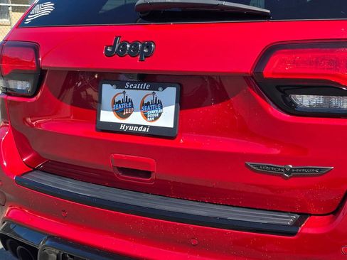 Used 2018 Jeep Grand Cherokee Trackhawk AWD/4WD image 13