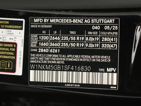 Used 2025 Mercedes-Benz GLC 350e 4MATIC image 16