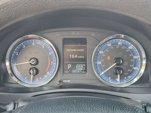 Used 2017 Toyota Corolla LE FWD image 11