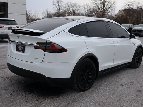 Used 2019 Tesla Model X Long Range image 3