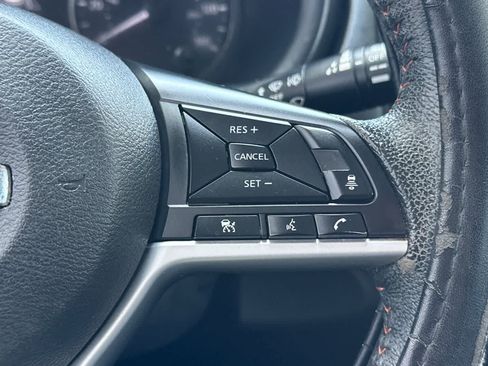 Used 2021 Nissan Kicks SR w/ Interior Electronics Package FWD image 30