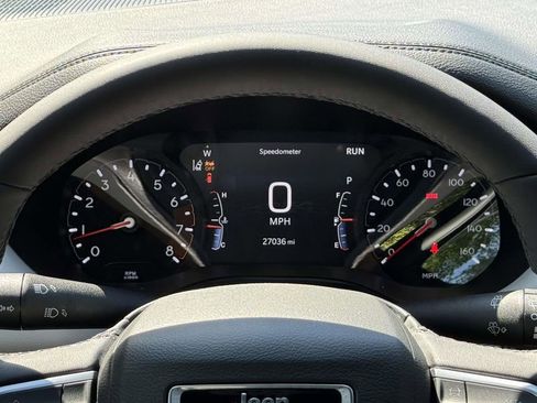 Used 2025 Jeep Compass Limited AWD/4WD image 20