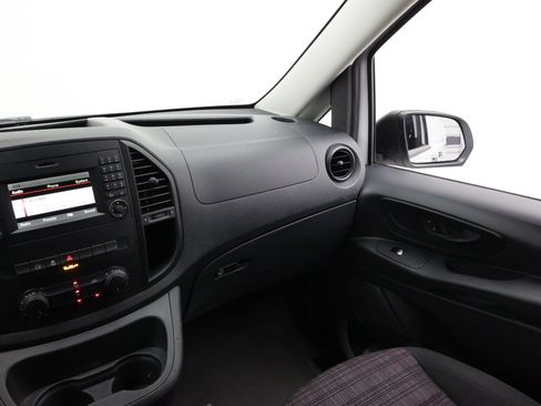 Used 2018 Mercedes-Benz Metris image 23