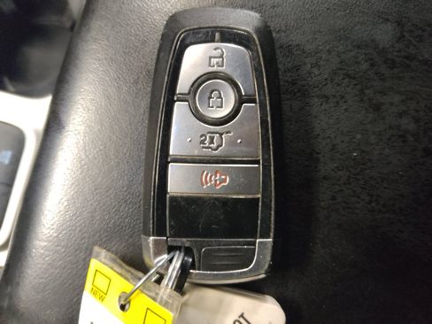 Used 2020 Ford Explorer XLT w/ Class III Trailer Tow Package RWD image 32