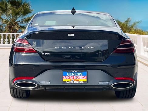 Used 2025 Genesis G70 2.5T image 6