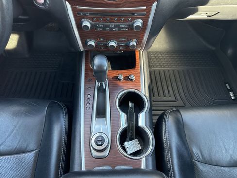 Used 2018 Nissan Pathfinder Platinum image 24