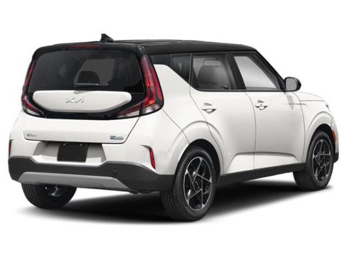 Used 2025 Kia Soul EX FWD image 2