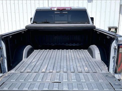 Used 2024 GMC Sierra 2500 AT4 w/ AT4 Premium Plus Package AWD/4WD image 34