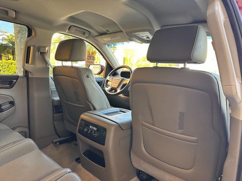 Used 2016 GMC Yukon XL SLT AWD/4WD image 73