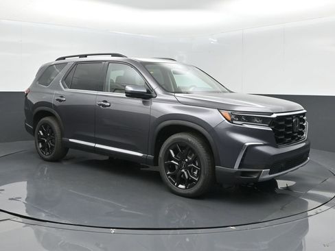 New 2025 Honda Pilot Touring image 28