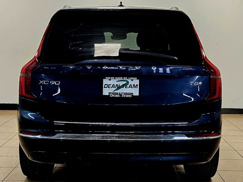New 2026 Volvo XC90 T8 Ultra w/ Protection Package Premier image 9