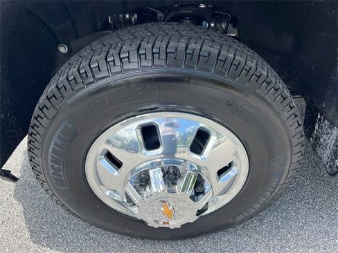 Used 2025 Chevrolet Silverado 3500 High Country w/ High Country Premium Package image 11