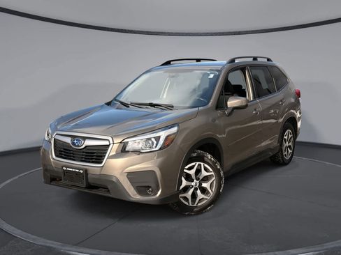 Used 2020 Subaru Forester Premium image 1