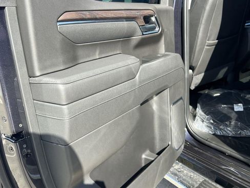 New 2026 GMC Sierra 1500 SLT w/ SLT Premium Package AWD/4WD image 24