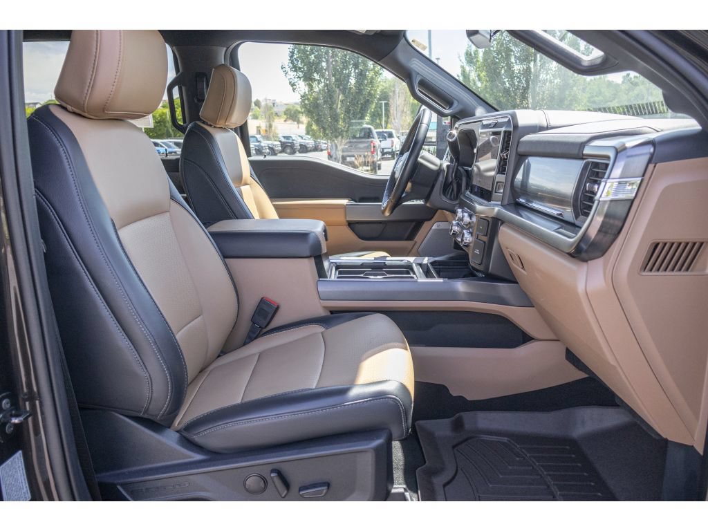 Used 2025 Ford F350 Lariat w/ Chrome Package AWD/4WD image 11