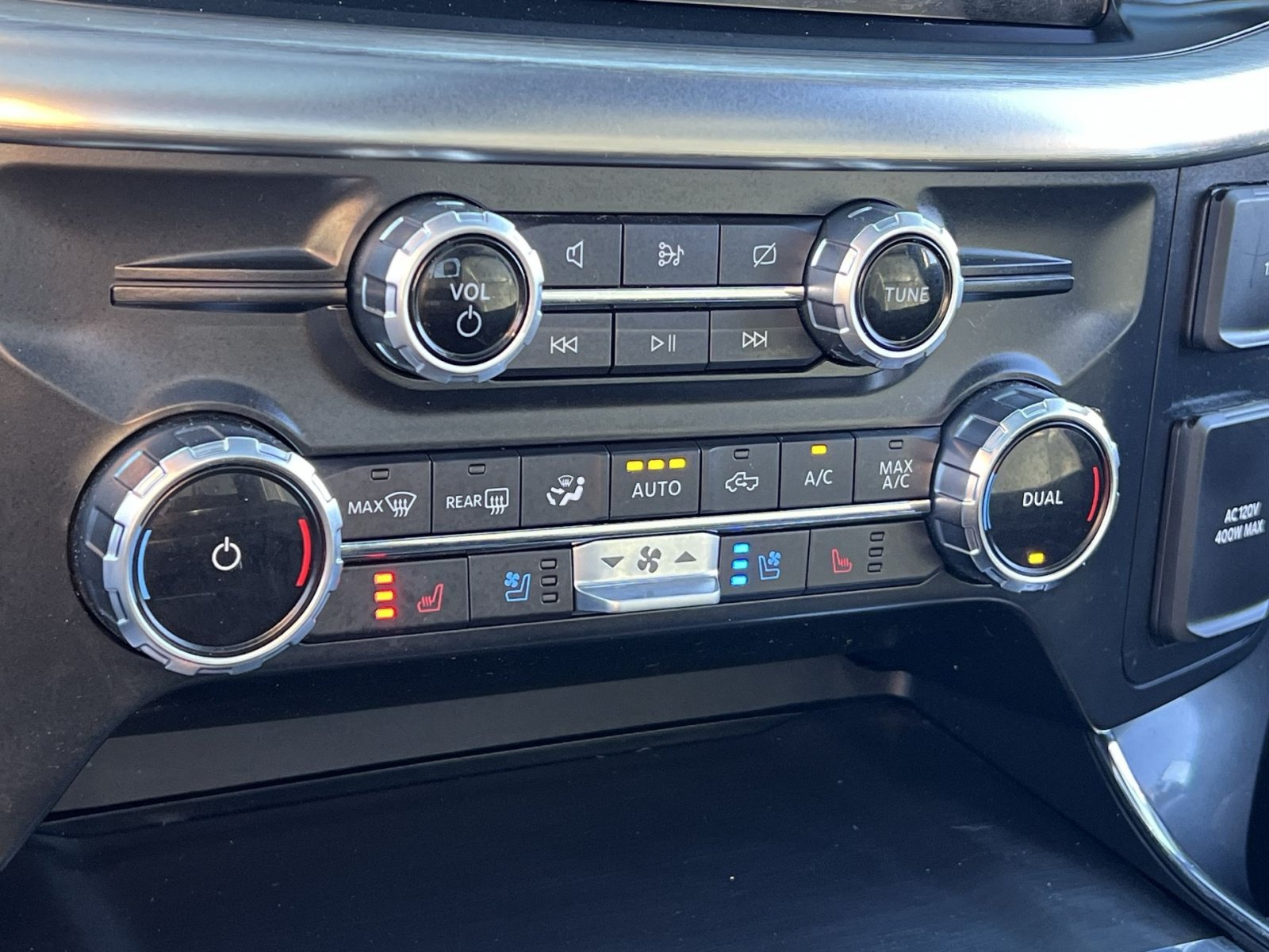 Used 2022 Ford F150 Lariat AWD/4WD image 20
