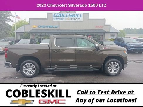 Used 2023 Chevrolet Silverado 1500 LTZ AWD/4WD image 2