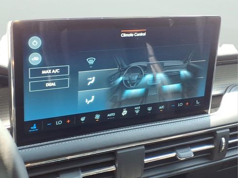 Used 2023 Lincoln Corsair AWD w/ Equipment Group 101A image 24