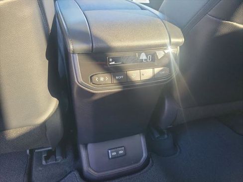 Certified 2026 Toyota Highlander XSE image 30