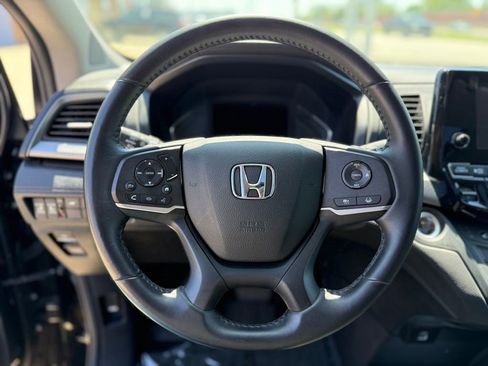 Used 2024 Honda Odyssey EX-L image 15