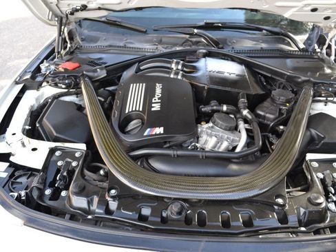 Used 2015 BMW M4 Coupe image 37