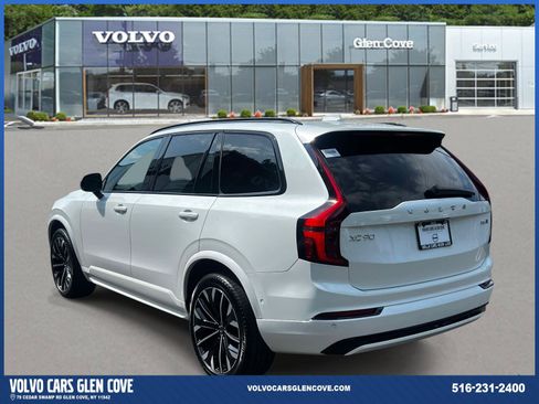 Used 2026 Volvo XC90 B6 Ultra w/ Protection Package AWD/4WD image 4