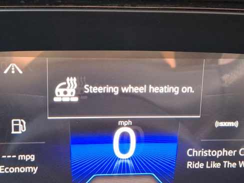 Certified 2024 Volkswagen Taos SE image 25