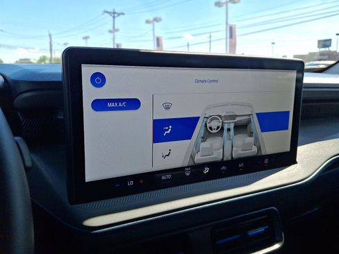 New 2026 Ford Maverick Lobo AWD/4WD image 11