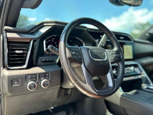 Used 2024 GMC Sierra 3500 Denali Ultimate AWD/4WD image 12