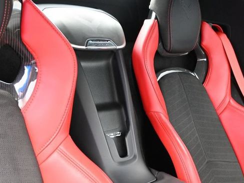 Used 2024 Chevrolet Corvette Z06 RWD image 32