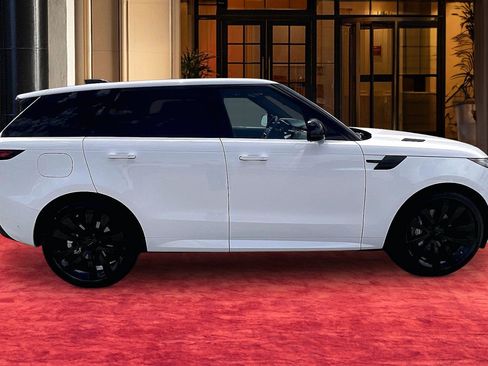 New 2026 Land Rover Range Rover Sport Dynamic SE AWD/4WD image 6