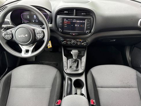 Used 2023 Kia Soul LX w/ Option Group 015 FWD image 15