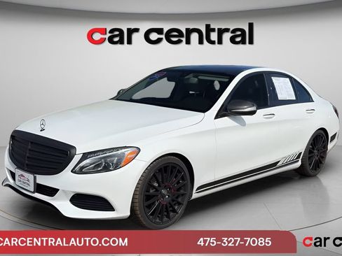Used 2015 Mercedes-Benz C 300 4MATIC Sedan image 1