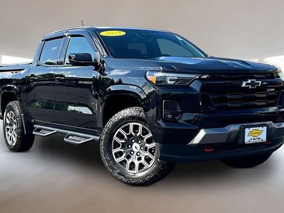 Used 2024 Chevrolet Colorado Z71 w/ Z71 Convenience Package 2