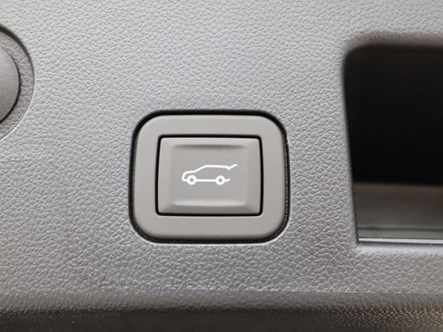New 2026 GMC Terrain AT4 w/ LPO, Black Badging Package AWD/4WD image 29