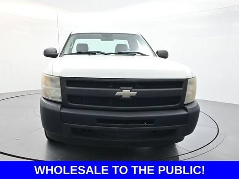 Used 2011 Chevrolet Silverado 1500 W/T RWD image 2