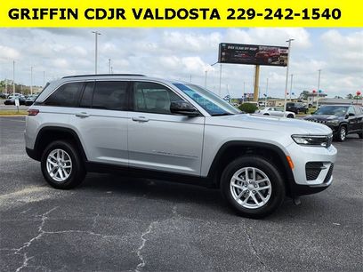 New 2025 Jeep Grand Cherokee Laredo X w/ Luxury Tech Group I