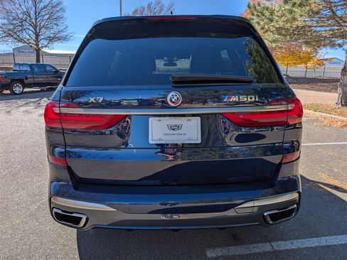 Used 2022 BMW X7 M50i image 4