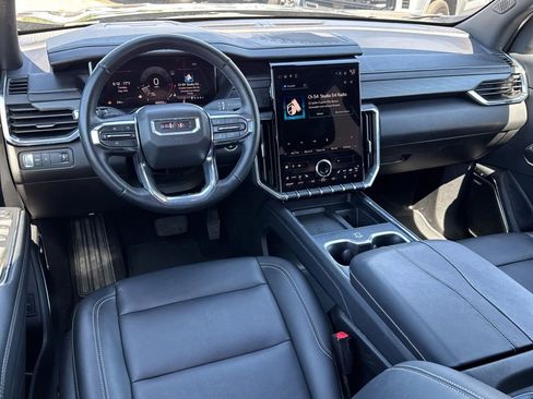 Used 2024 GMC Acadia Elevation FWD image 7