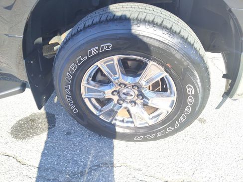 Used 2015 Ford F150 XLT w/ Equipment Group 302A Luxury image 17