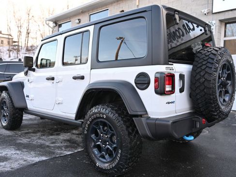 Used 2023 Jeep Wrangler Unlimited w/ Cold Weather Group image 5