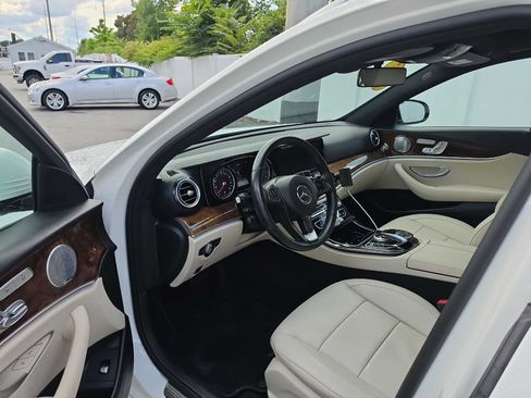 Used 2017 Mercedes-Benz E 400 4MATIC Wagon image 14